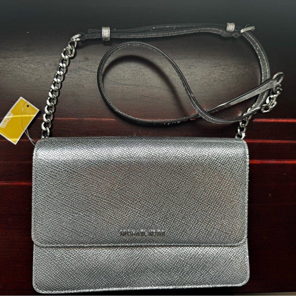 NWT Michael Kors Daniela Metallic Silver Crossbody Bag